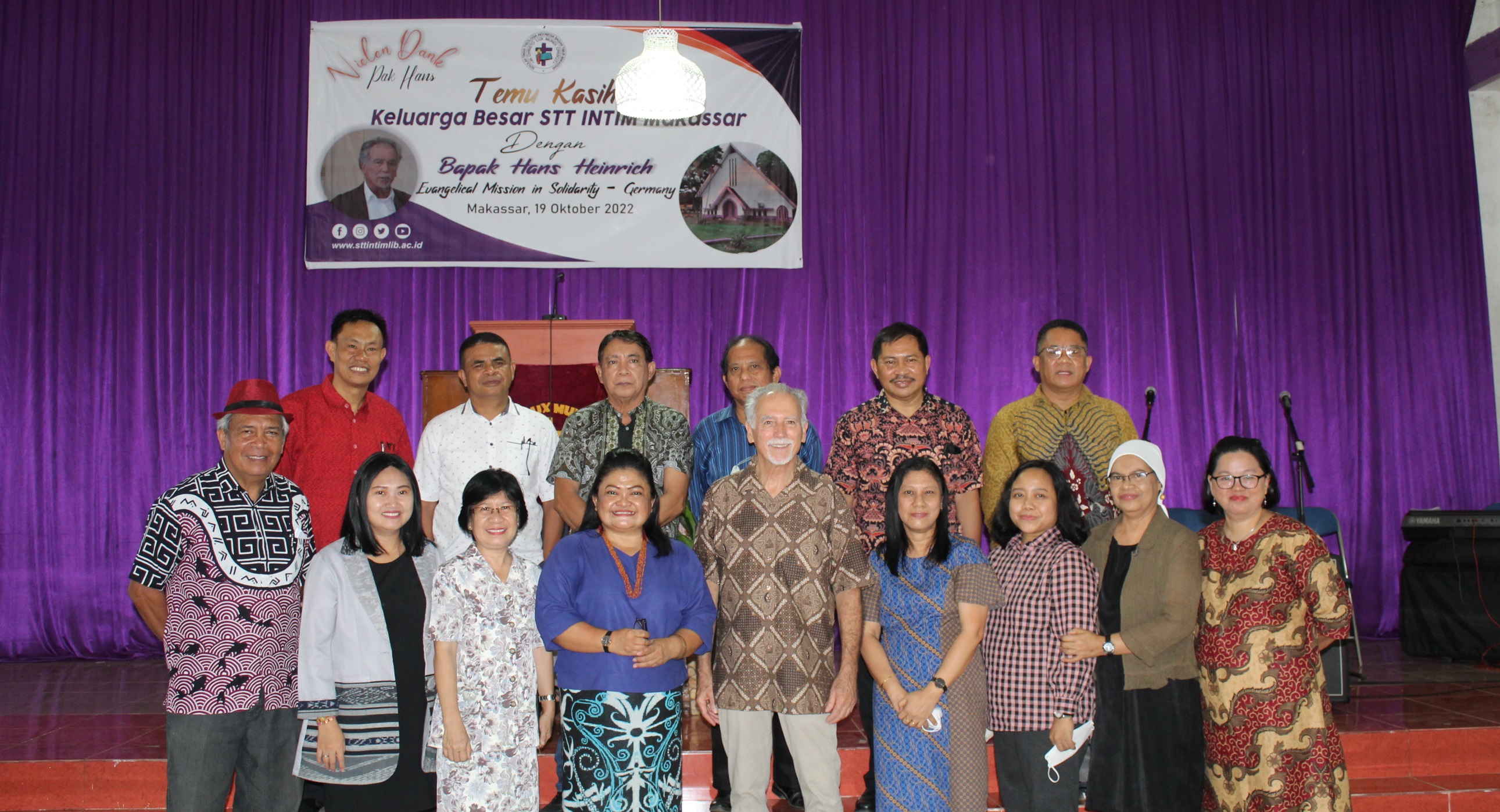 Temu Kasih Keluarga STT INTIM Makassar dengan Bpk Hans Heinrich